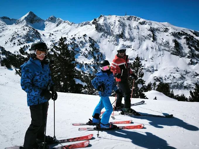 Familia en ts baciver — Alpine Ski Academy, Baqueira Beret